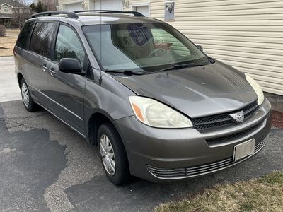 2005 TOYOTA SIENNA CE 8 Passenger