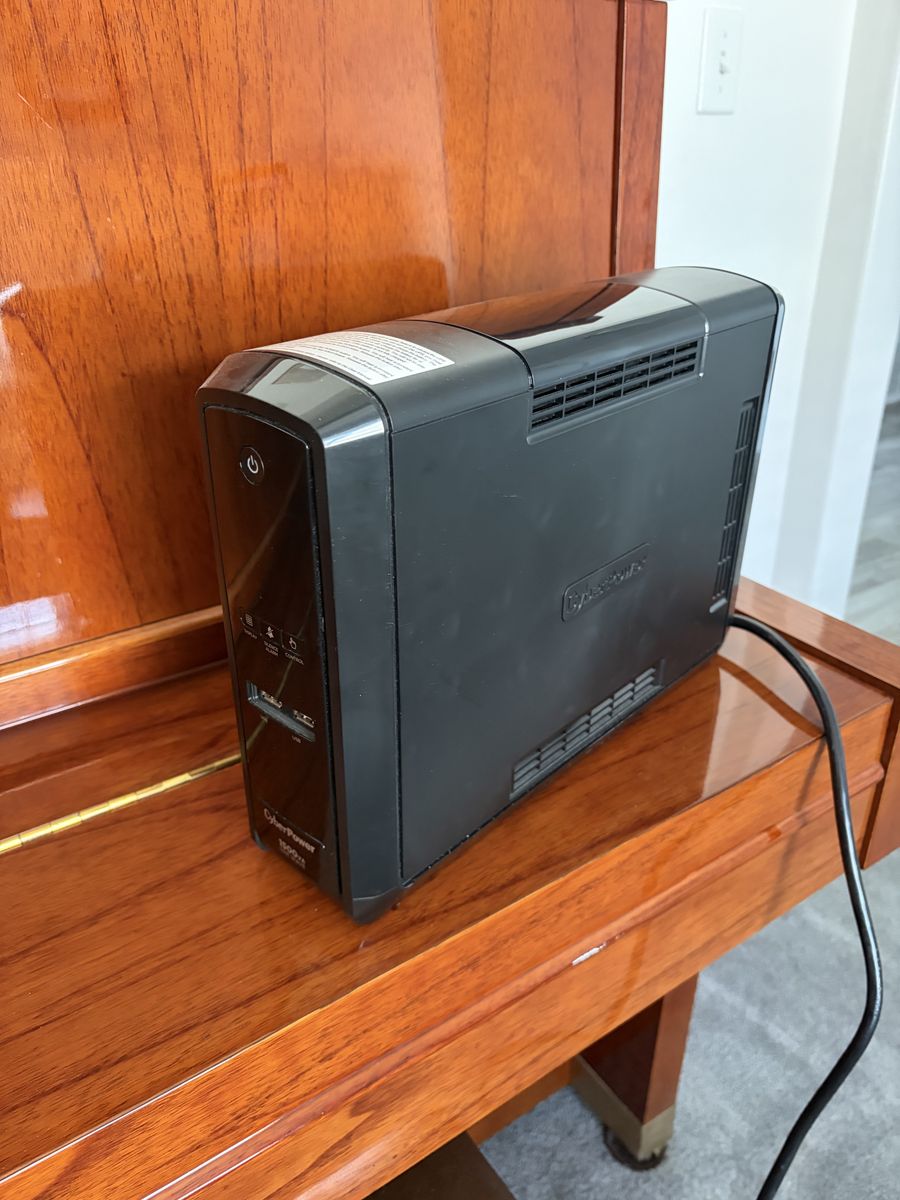 Cyberpower UPS Battery Backup with Surge Protection, 10 outlets
