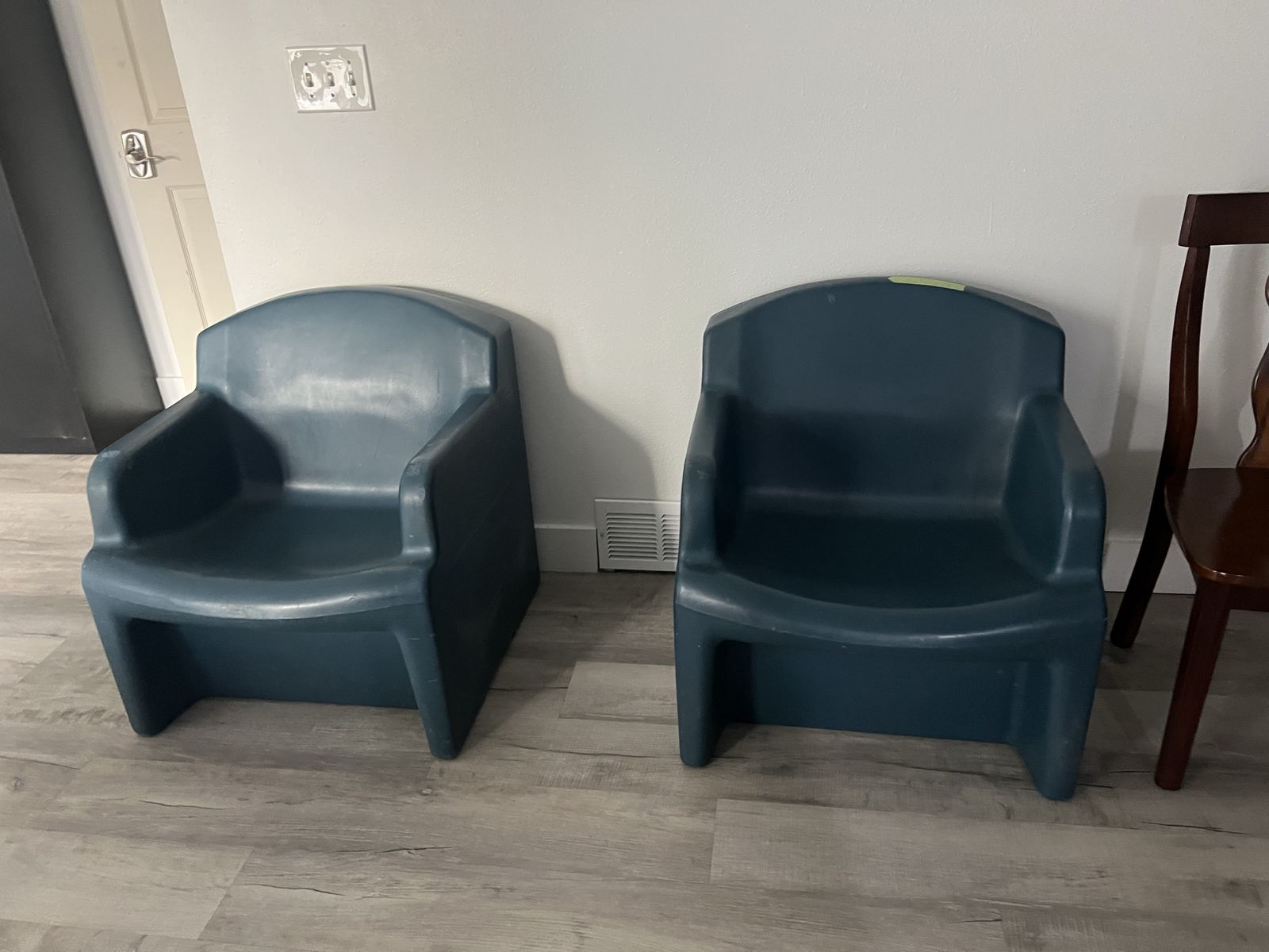 Durable autism support chair