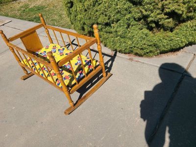 1950s rocking crib