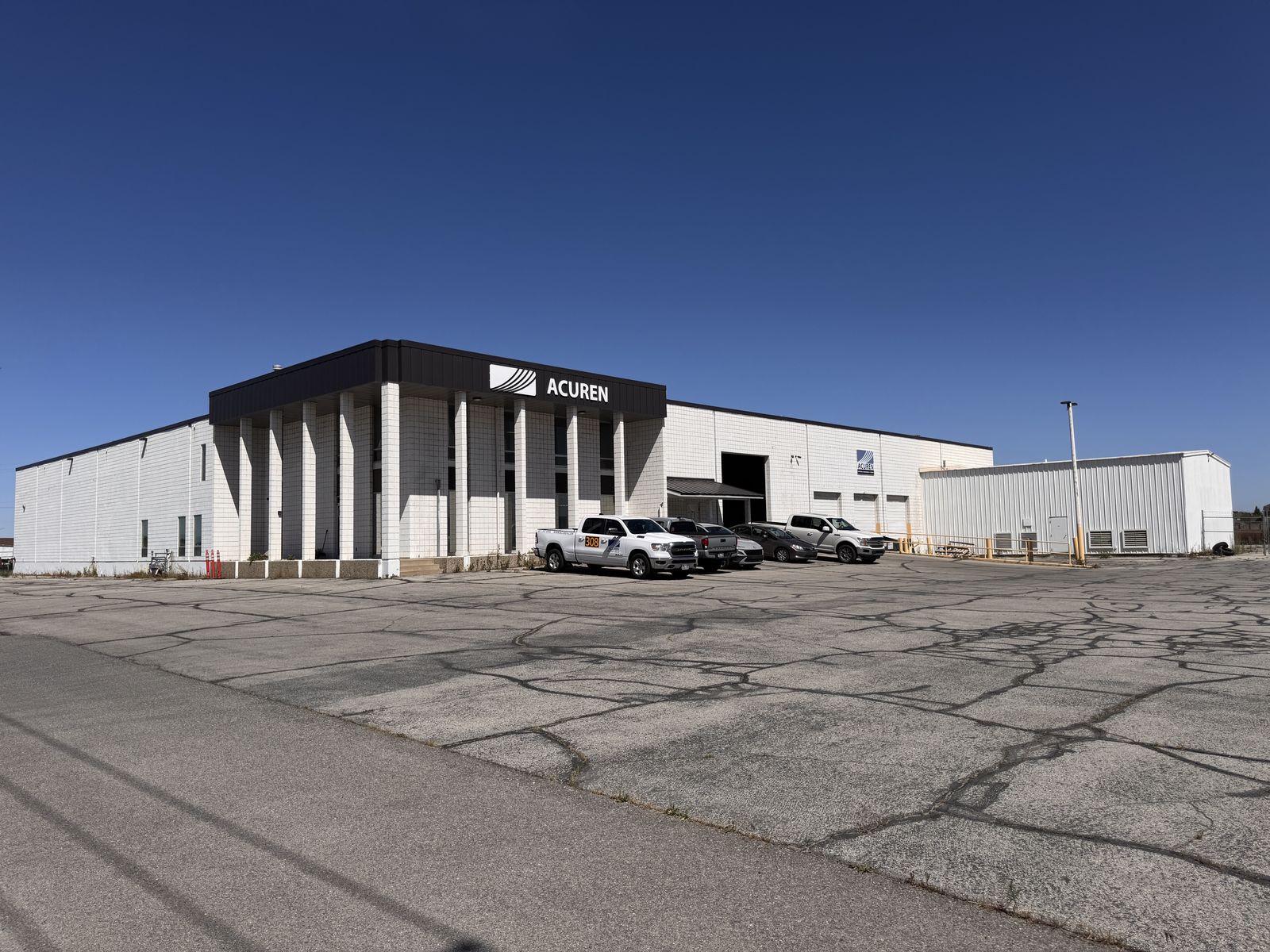FOR LEASE | 35,782 SF Industrial Building with Yard - North Salt Lake