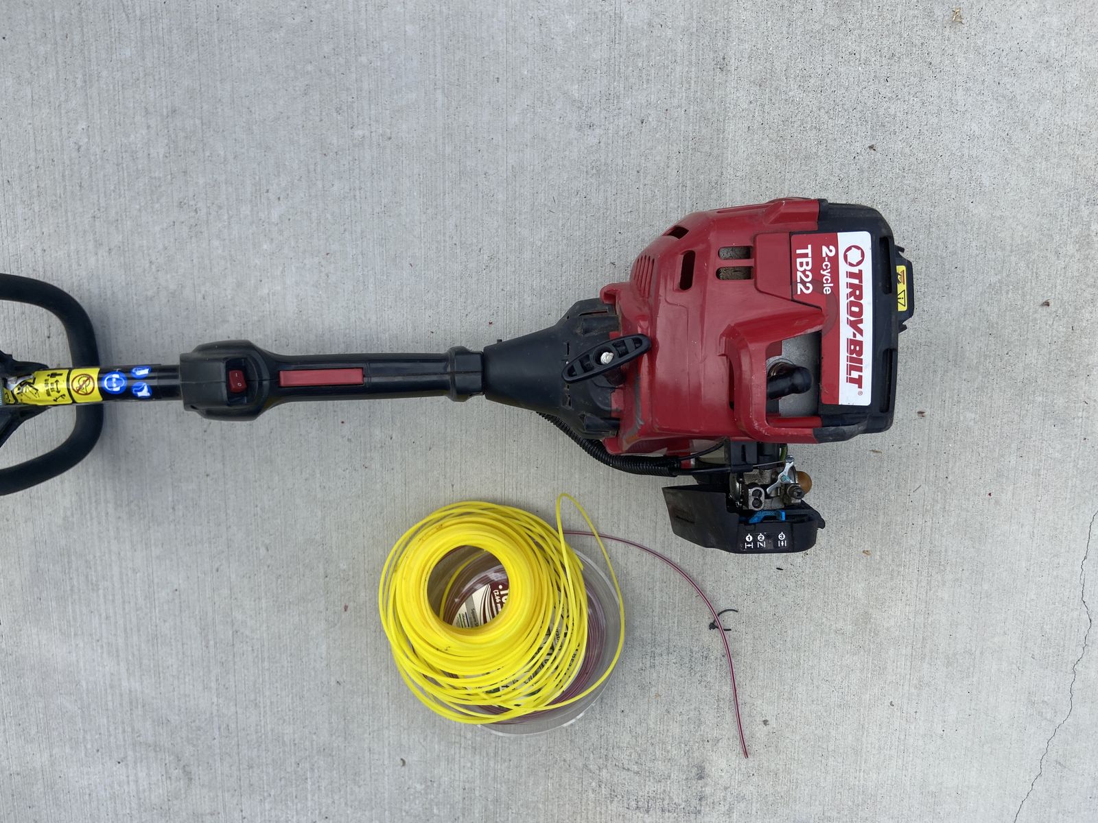Troy‑Bilt TB22 2‑Cycle Gas String Trimmer