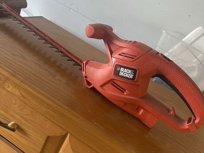 Black & Decker Electric 16” Hedge Trimmer