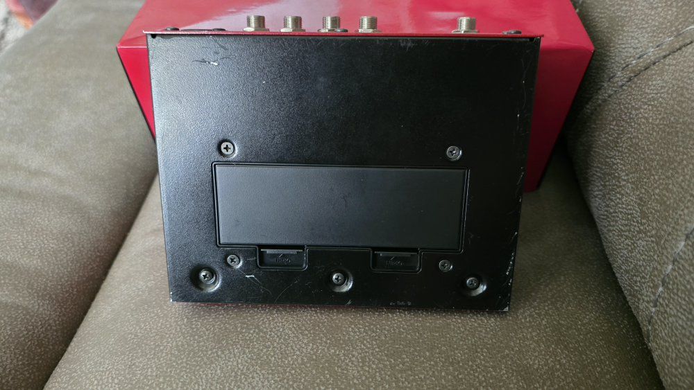 Main image 4
