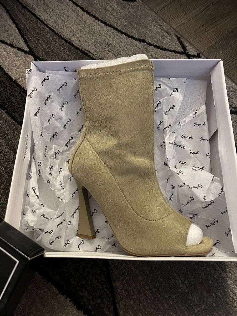 Qupid Women's Open Toe Ankle Booties in Tan,