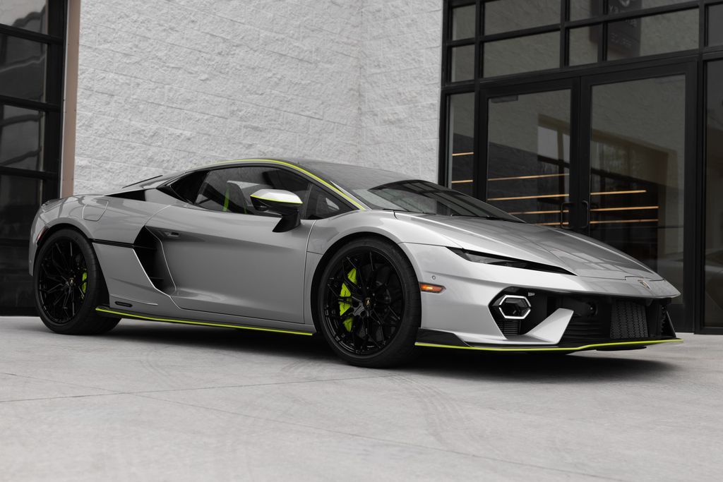 2026 Lamborghini Temerario Base