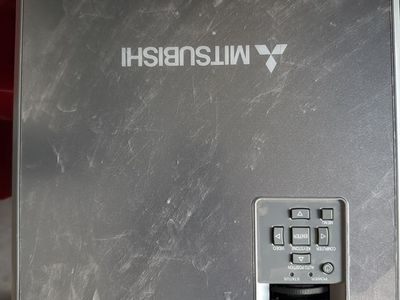 Mitsubishi Projector - Good Condition with Power Cable