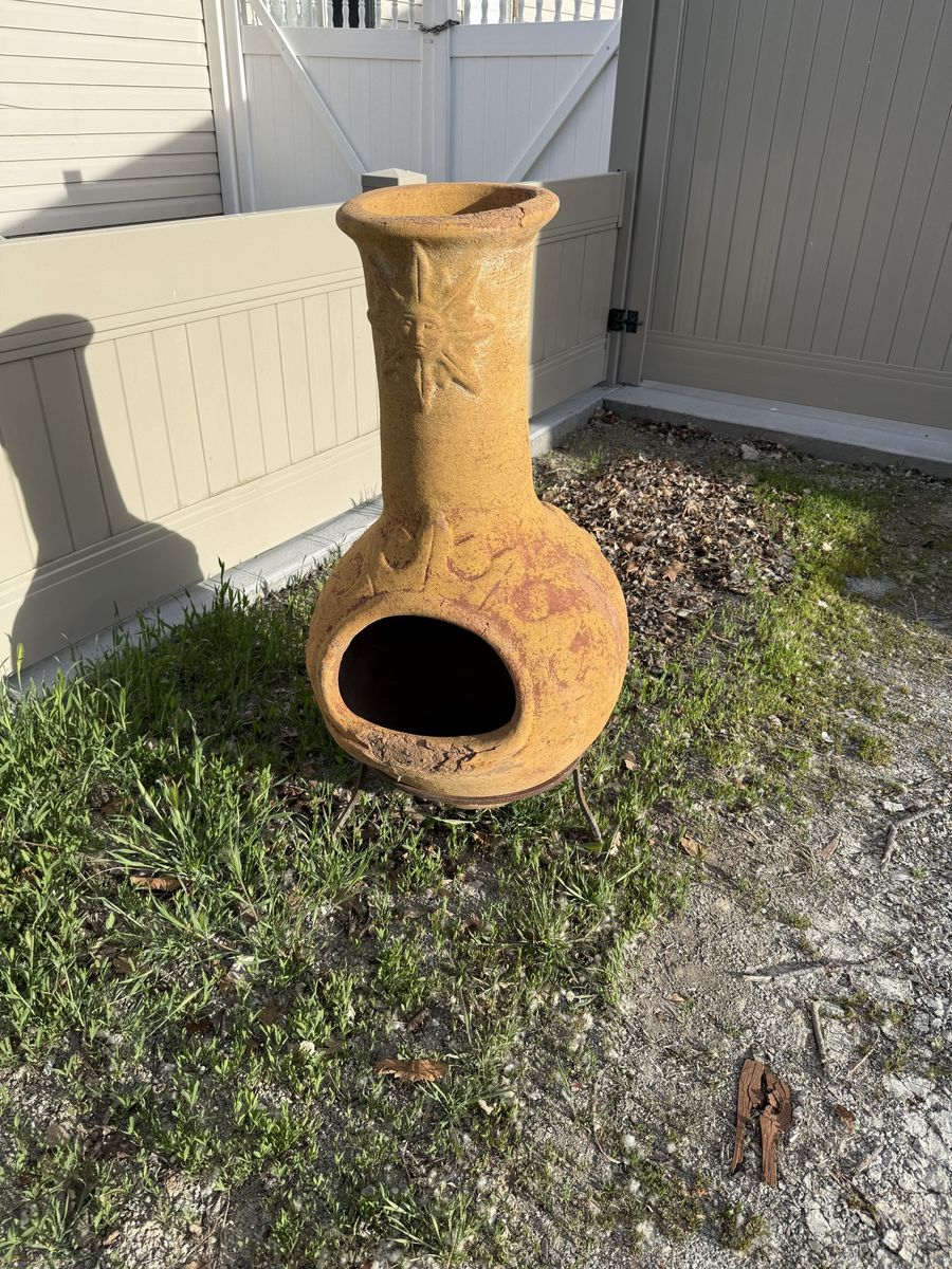 Chimney/chiminea or outdoor decor