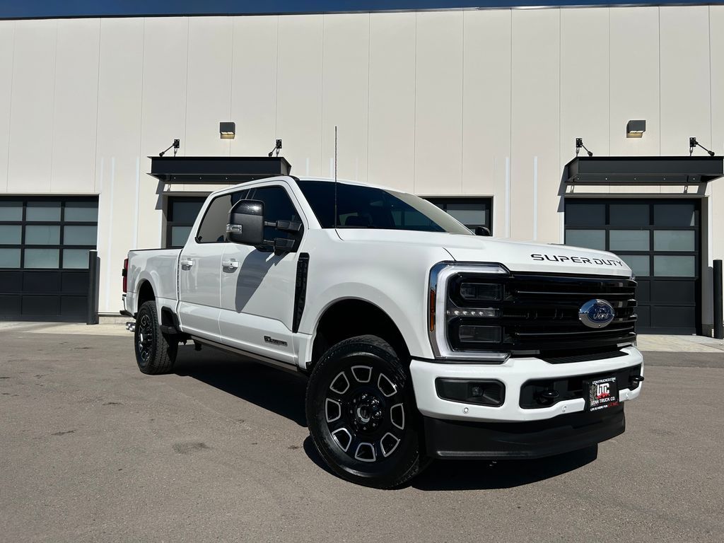 2025 Ford F-250 Super Duty Platinum