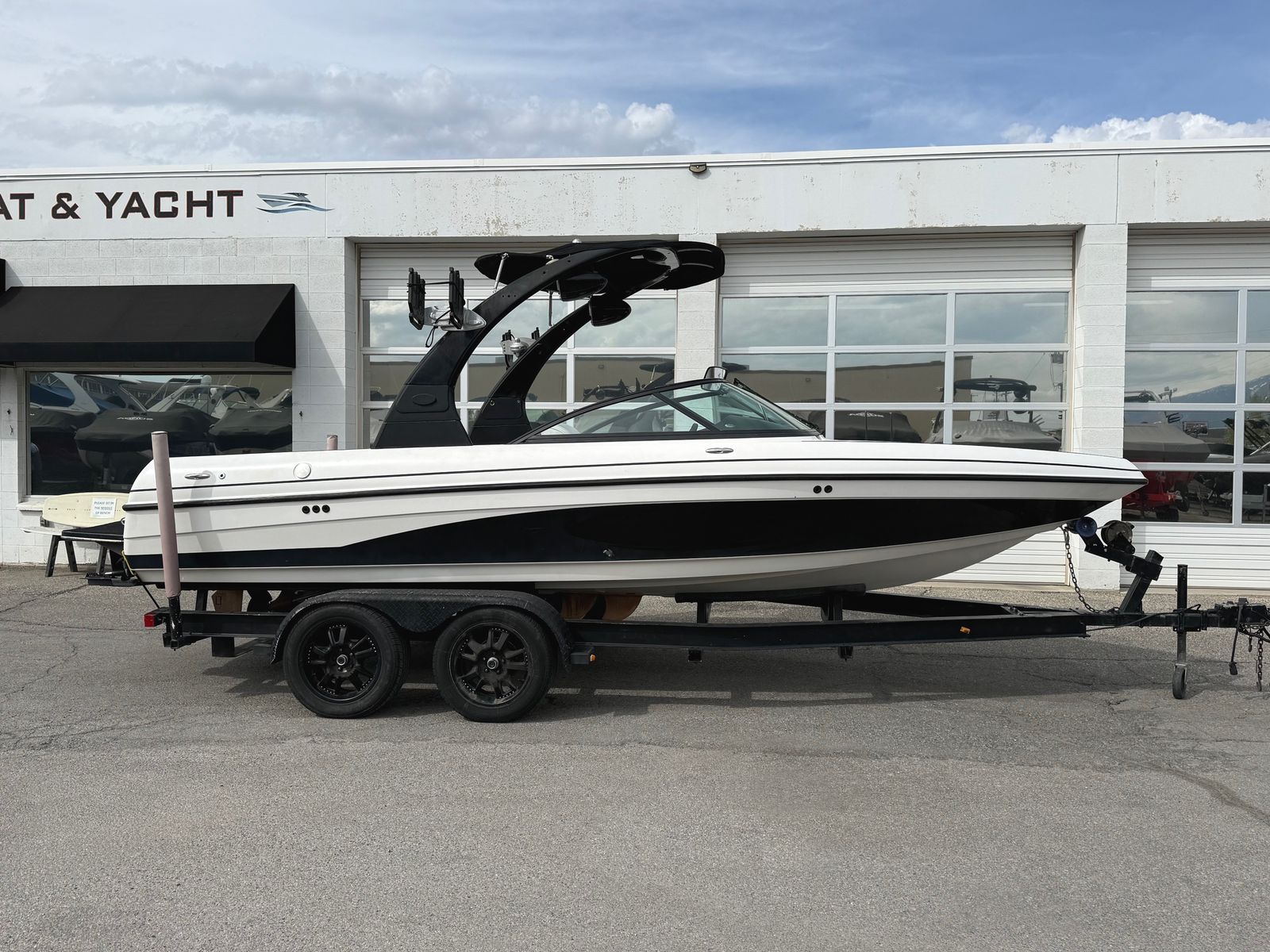 2006 21' Malibu V-Ride Bowrider