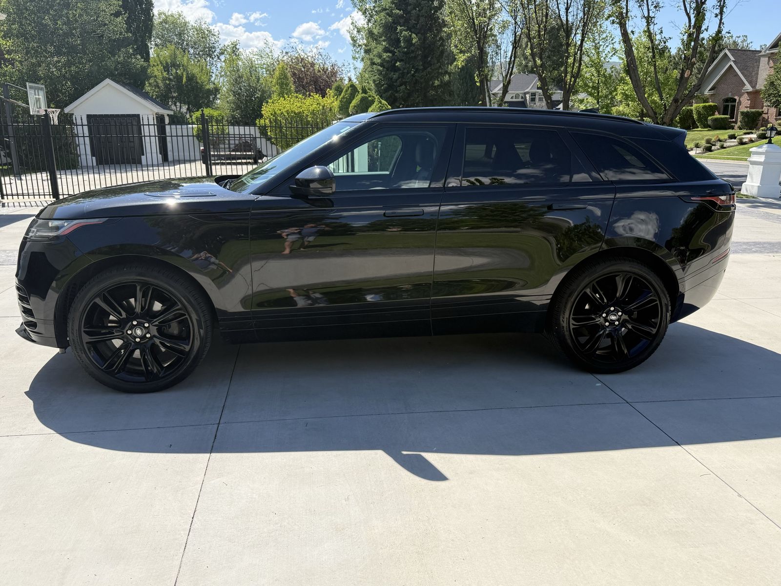 2023 Land Rover Range Rover Velar P340 R-Dynamic S