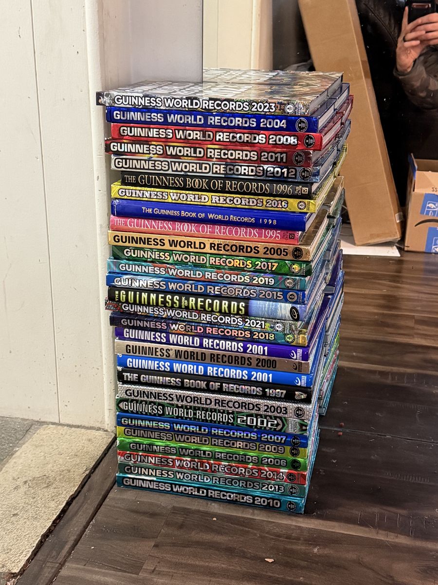 Guiness World Record Books