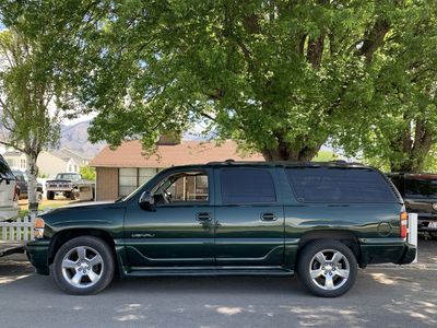 2002 GMC Denali XL *Part Out*