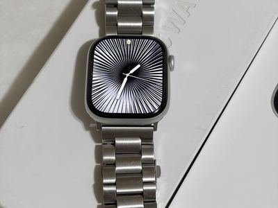 Apple watch series 11 42mm Silver Open Box + New