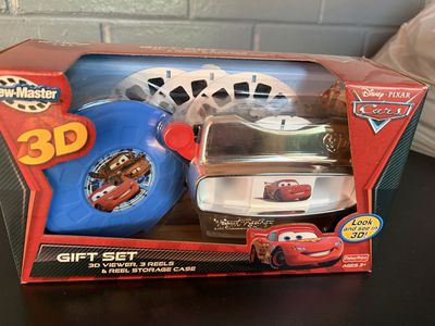 Brand new View-Master Disney Pixar Cars 3D Gift Set - Viewer, 3 Reels, & Storage Case - Ages 3+
