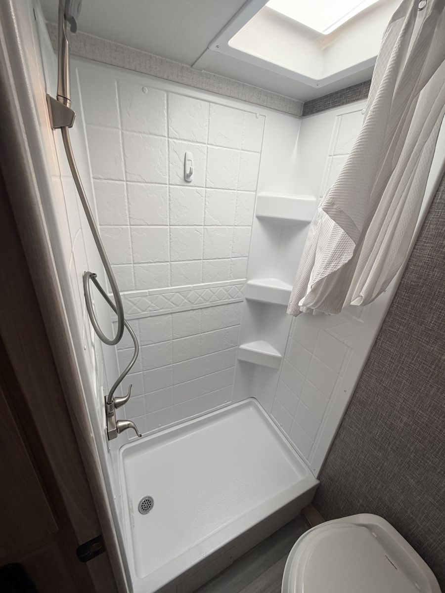 Main image 11