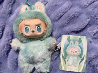 Labubu “Big Into Energy – Serenity” Collectible Figure/Plush