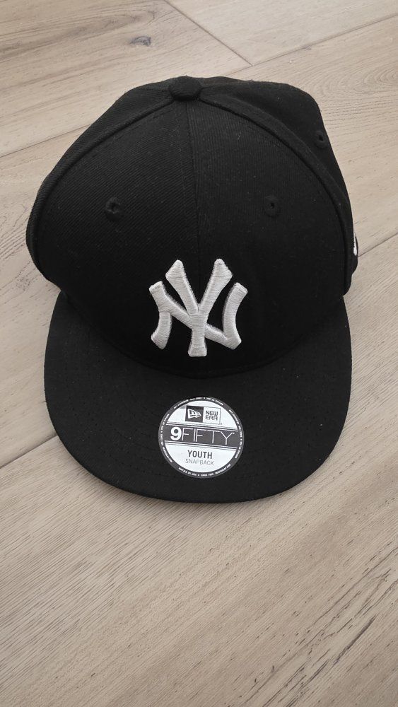 New Era 9Fifty Youth New York Yankees Snapback Hat