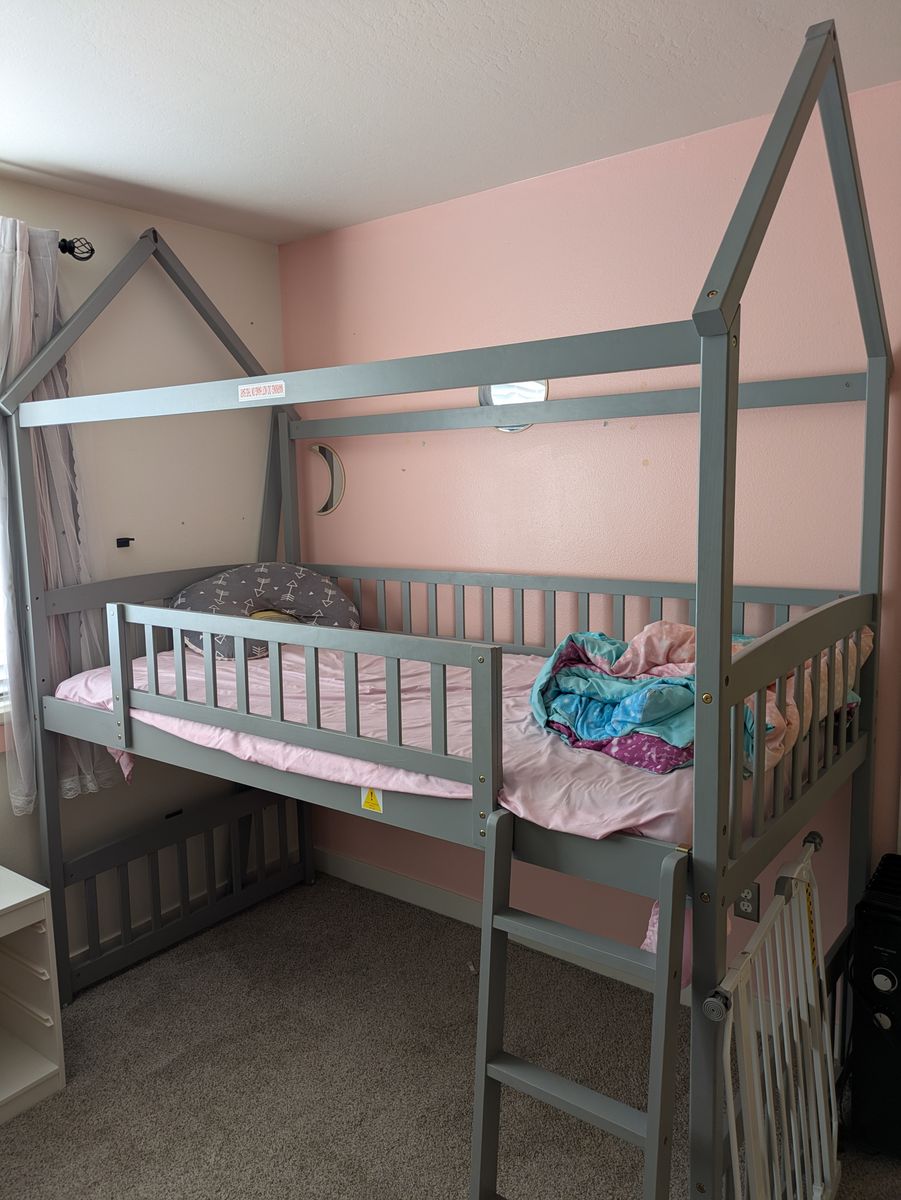 Loft Princess bed