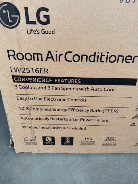 LG LW2516ER Room Air Conditioner - 3 Cooling/Fan Speeds, Auto Cool, Electronic Controls, New