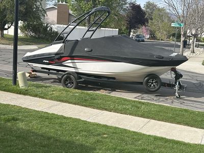 2018 Yamaha AR190 boat