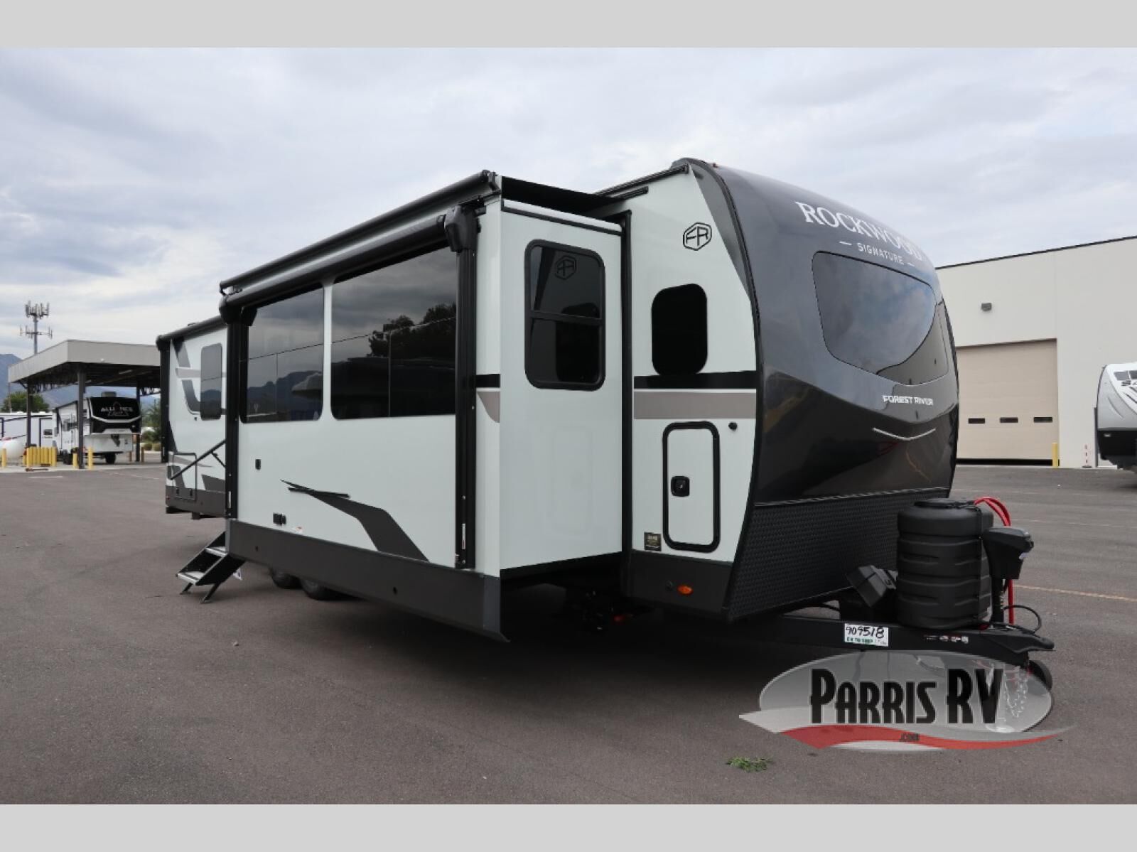 New 2026 Forest River RV Rockwood Signature 8339FK