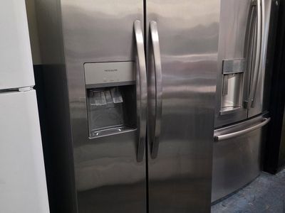 frigidaire refrigerator ( Icemaker doesn't work)