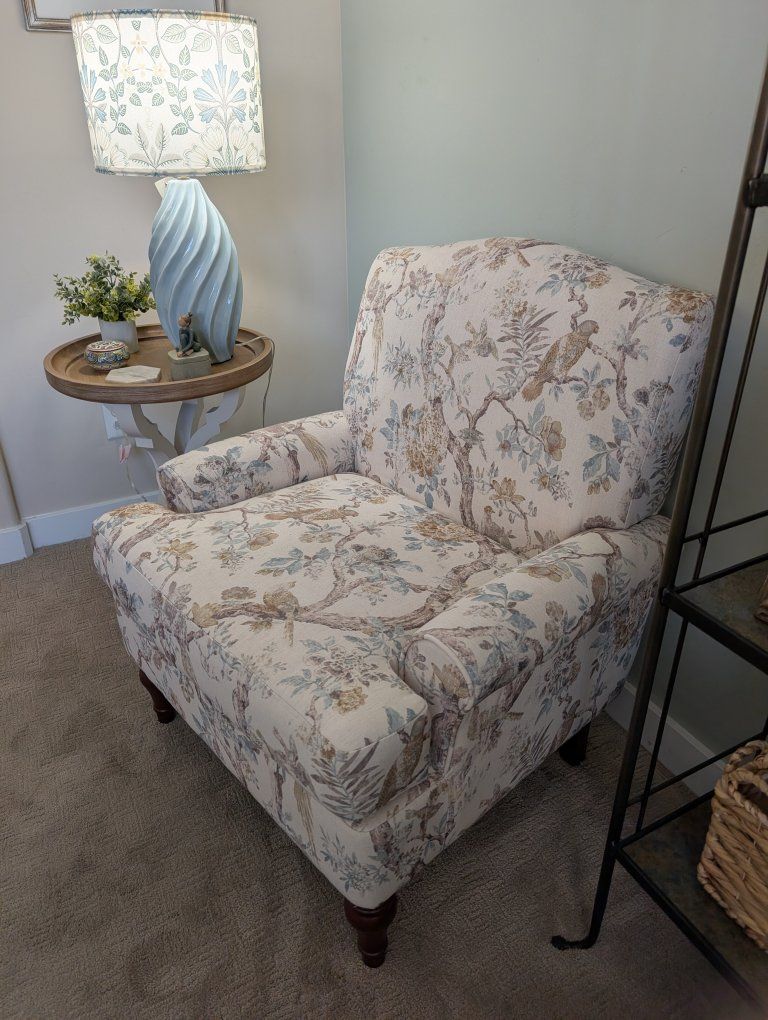 Adorable Accent Chair