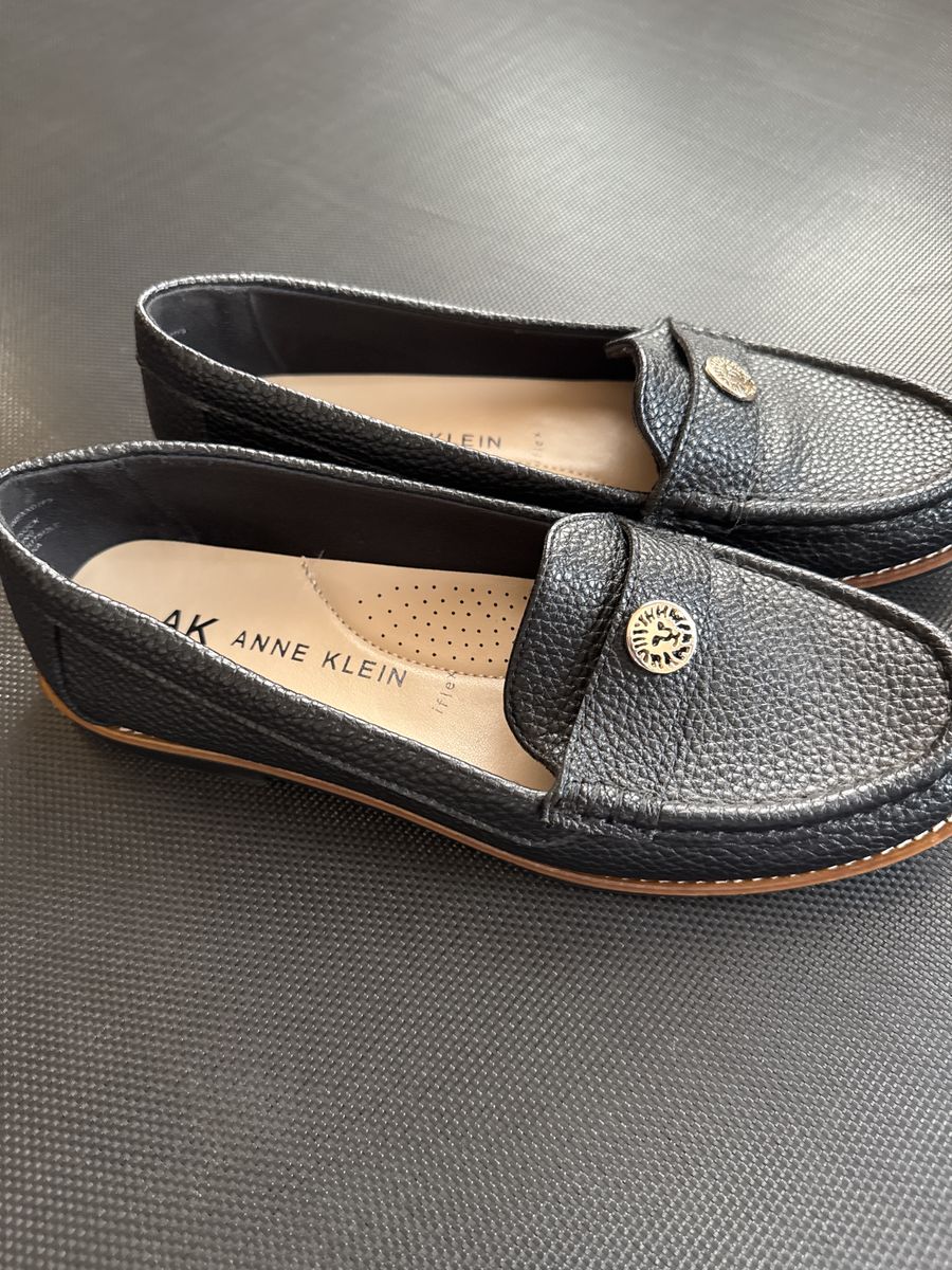 Ladies Size 8 Anne Klein Shoe