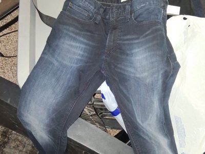 Express Men's Size 32x32 Blue Washed Jeans - Modern Fit Denim