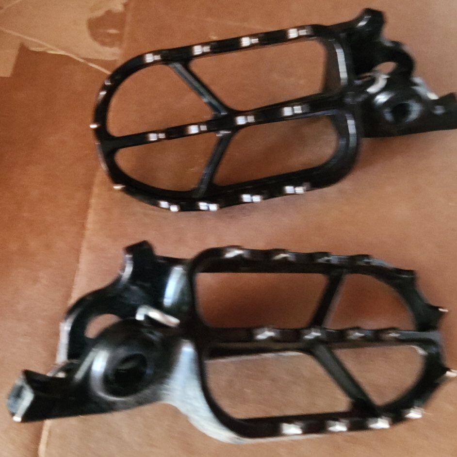 HONDA CRF150R STK PEGS