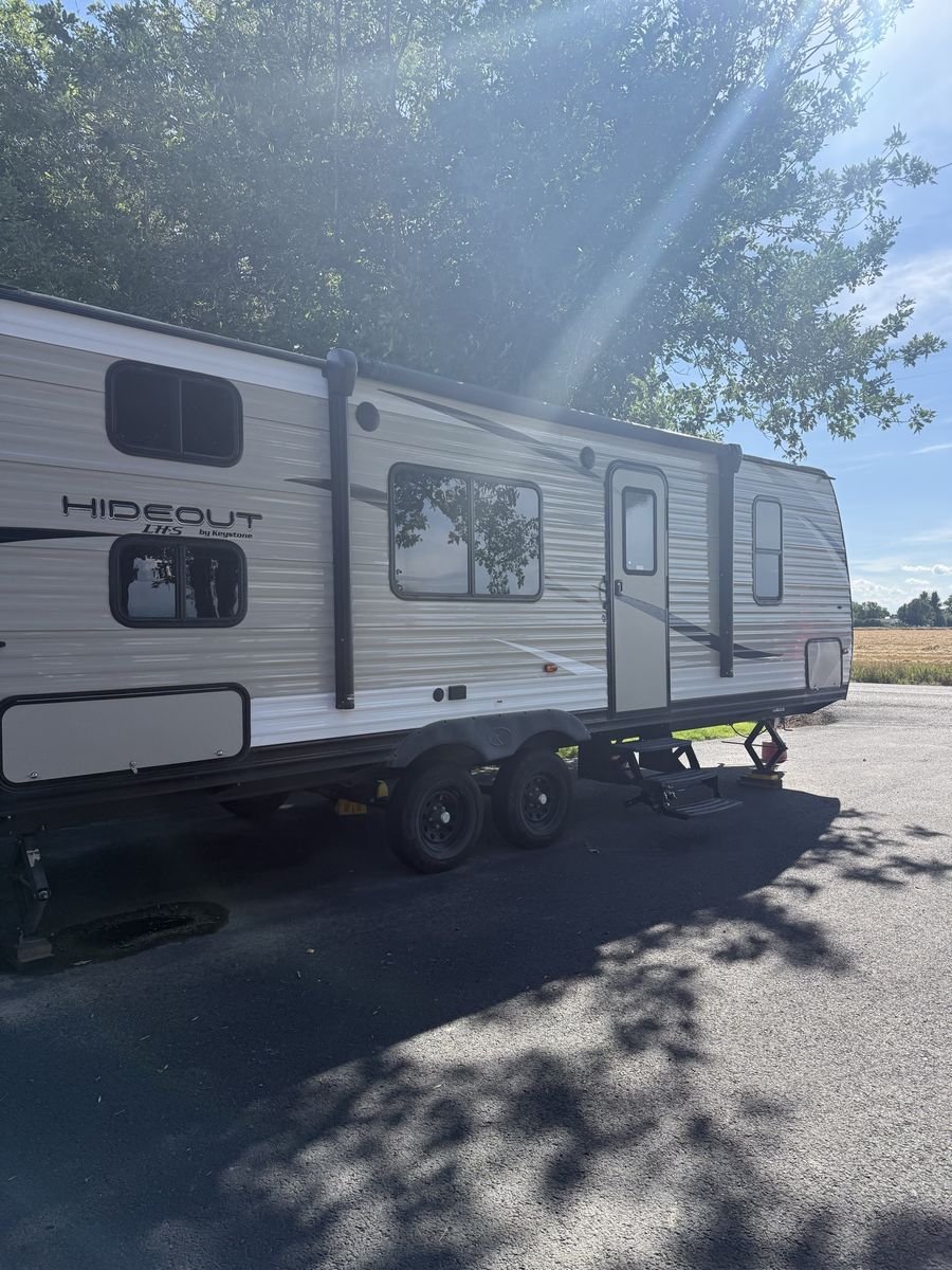Camp trailer