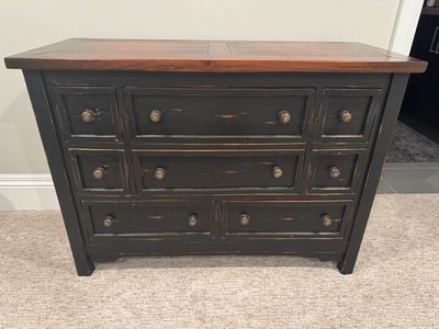 FREE Cute Little Black Dresser
