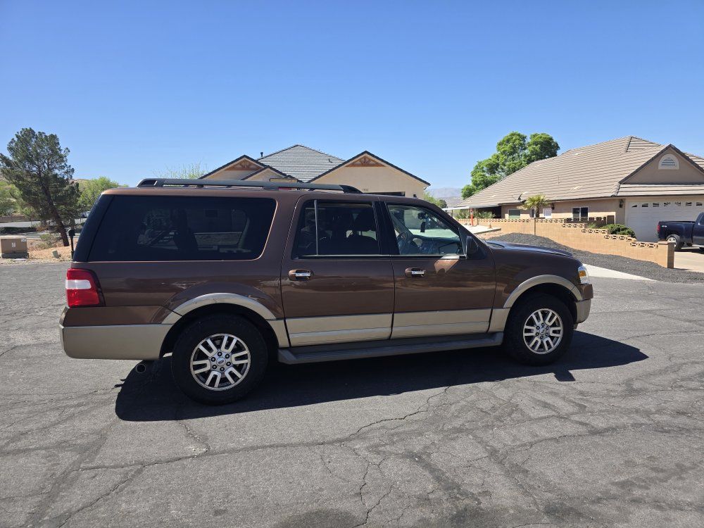 2011 Ford Expedition EL XLT
