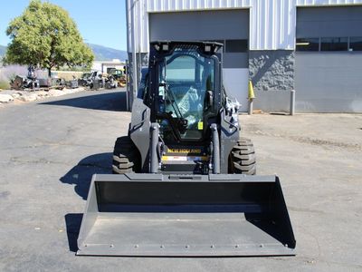 New Holland L328 Skidsteer