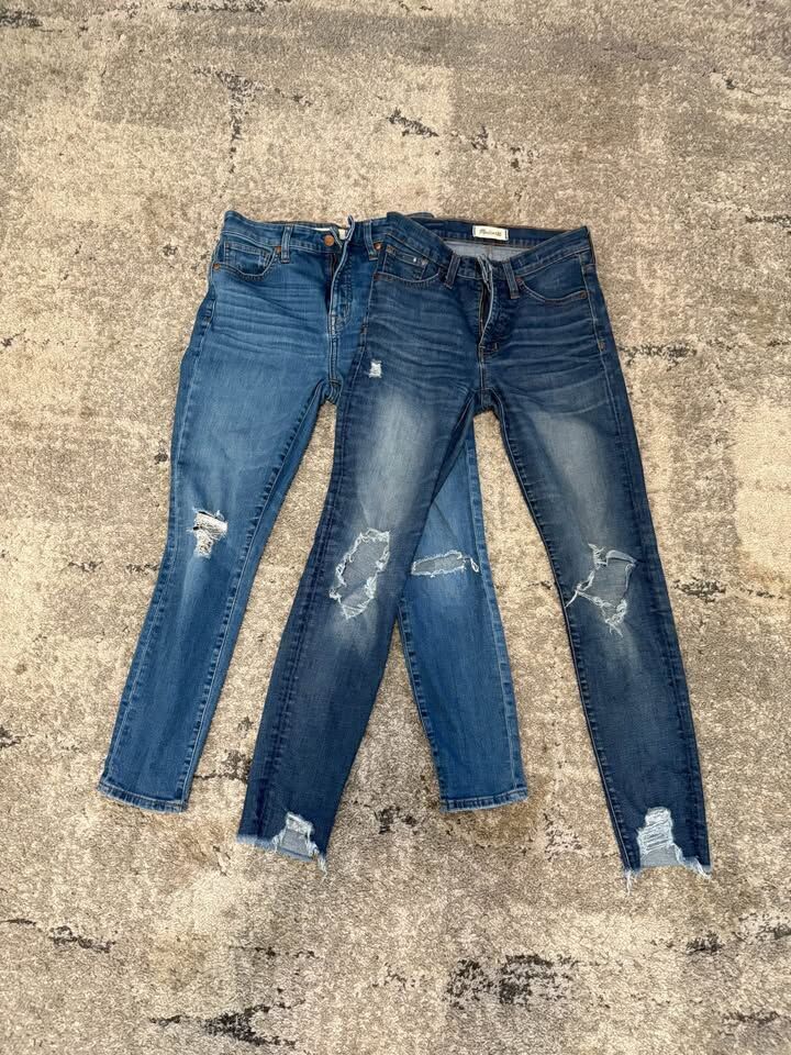 Madewell size 26 jeans. Look through pictures for different styles. $15 each cash/venmo in Draper