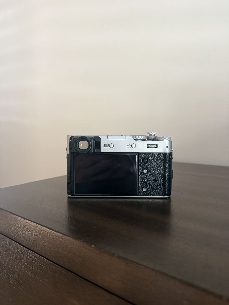 Fujifilm X100V-Silver-Excellent Condition