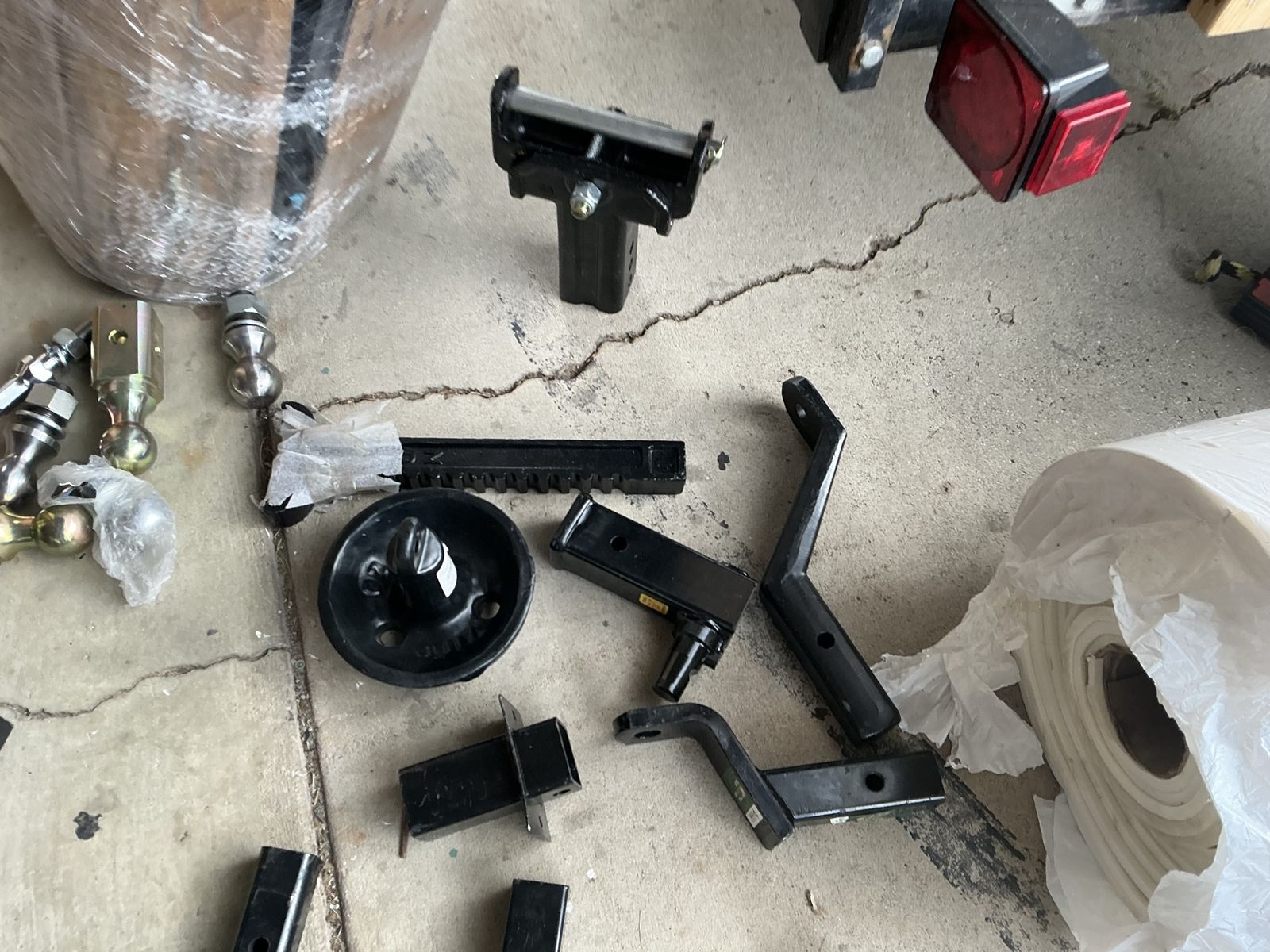 Heavy Duty Trailer Hitch & Towing Hardware Lot