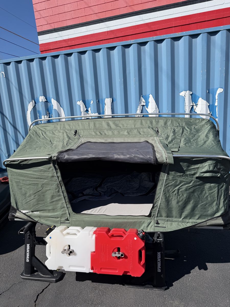 Thule Foothill Tent
