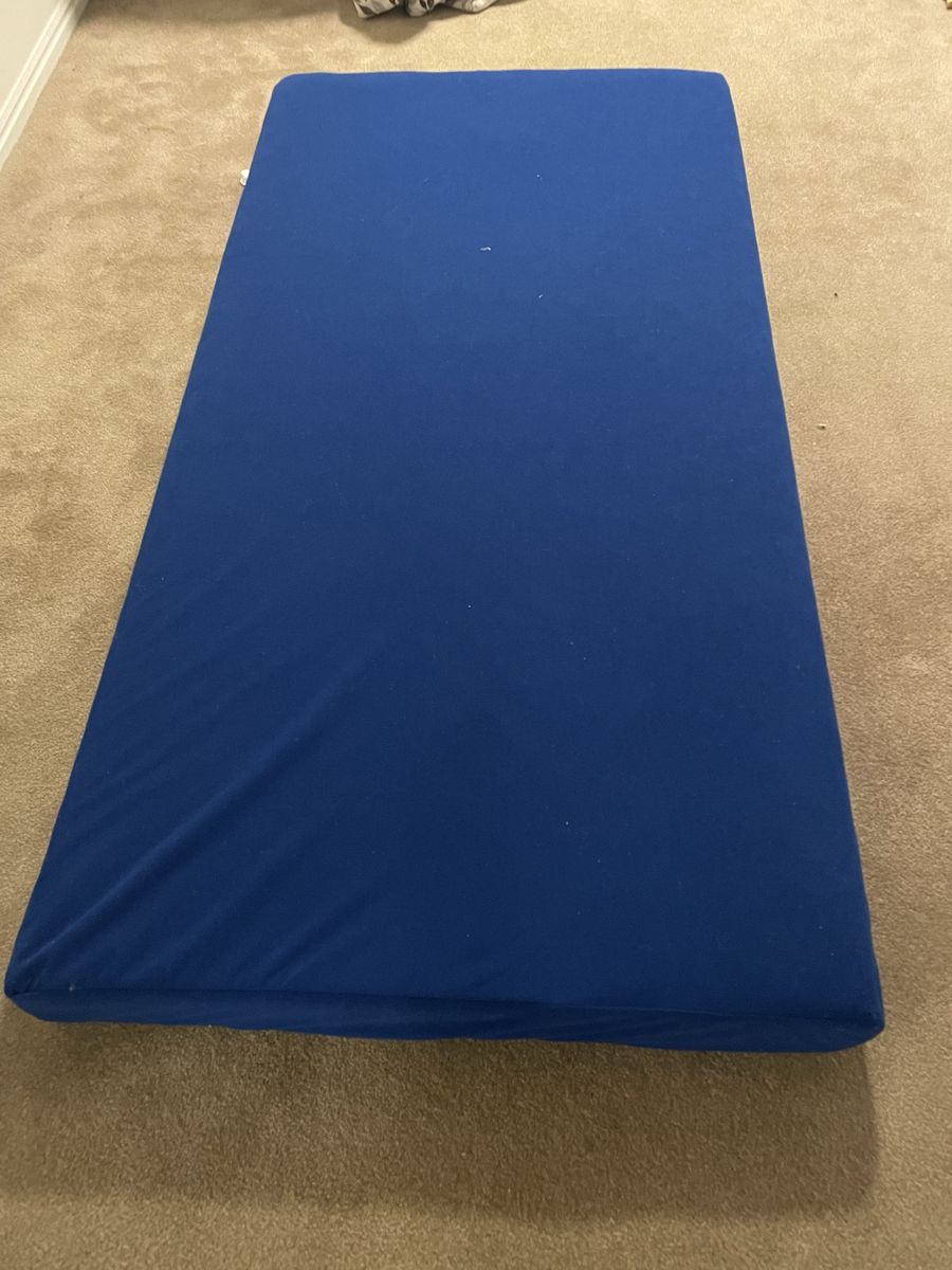 Twin Mattress - 5 in thick