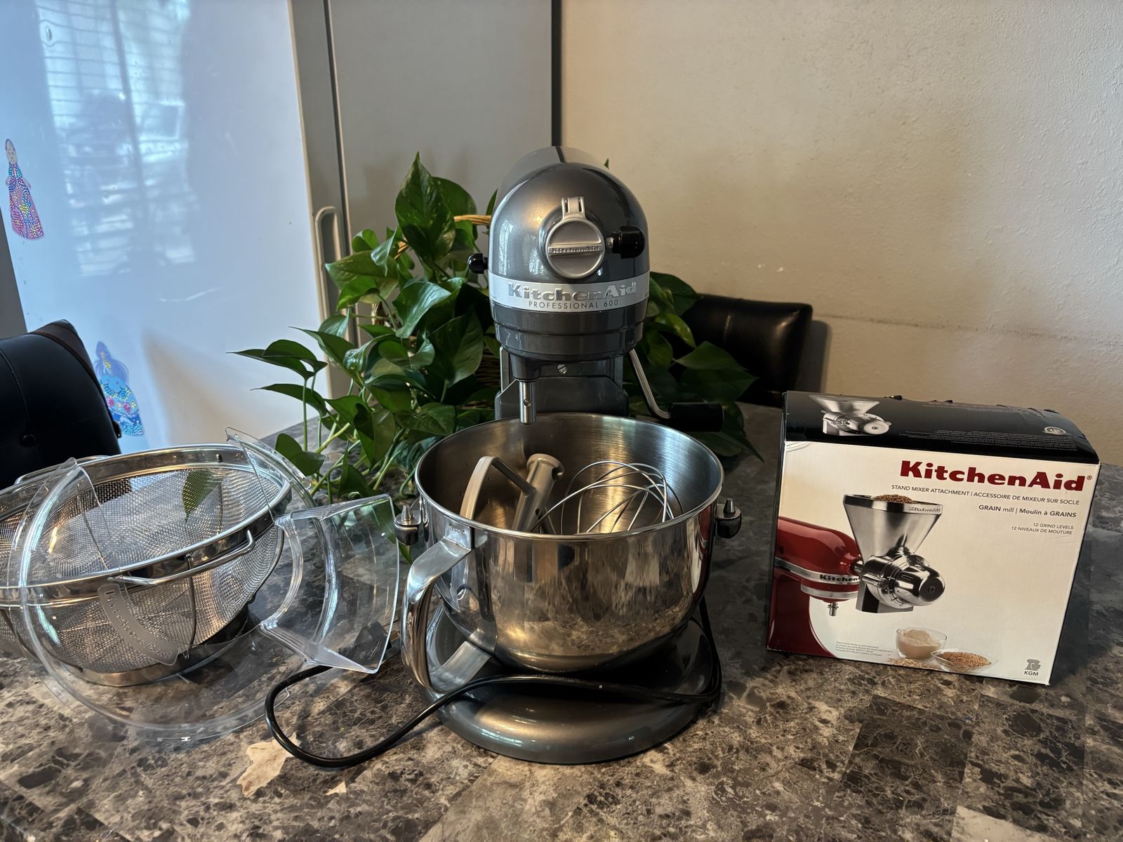 KitchenAid Professional 600 Stand Mixer 6 Qt w/ Grain Mill Attachment