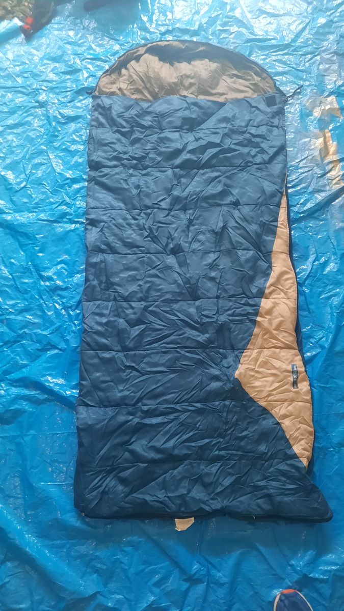 Youth Sleeping Bag. 30 degrees. Like New.