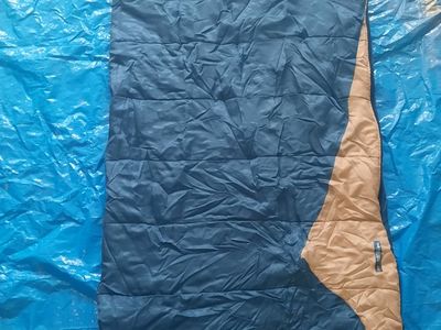 Youth Sleeping Bag. 30 degrees. Like New.