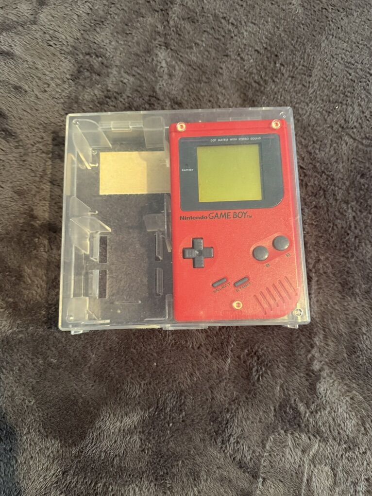 Gameboy Play it loud Red