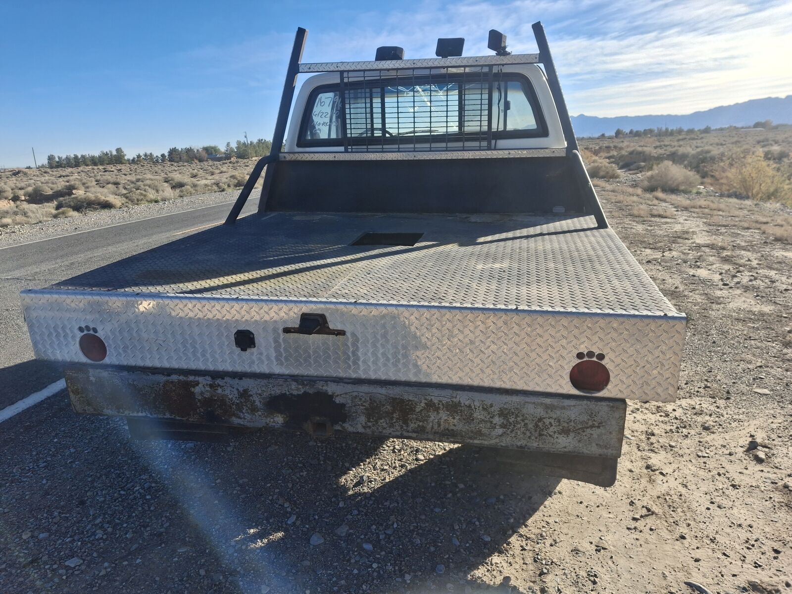 FLAT BED ON A 78 CHEVY K2500 SHORT BED