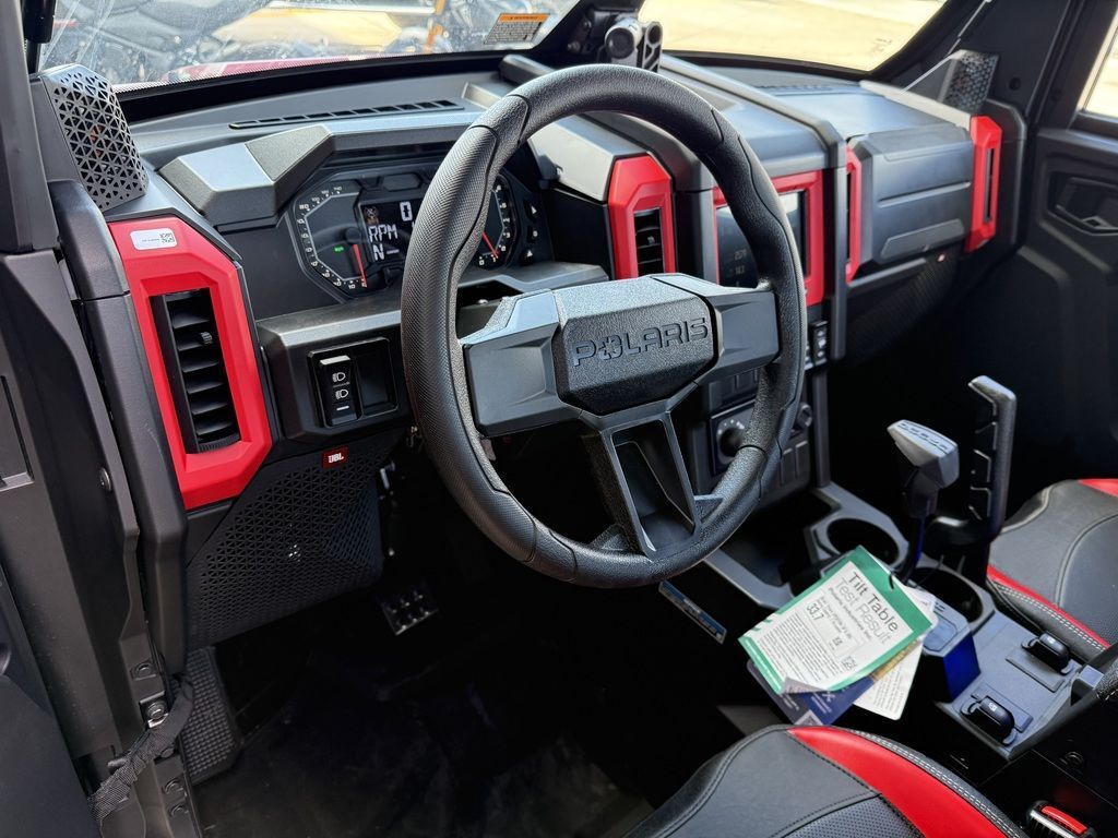 Main image 4