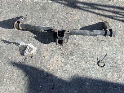 Receiver Hitch, 2001 Chevy Suburban