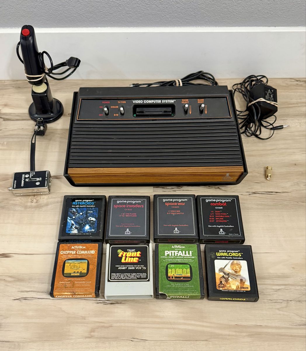 Atari 2600 Woodgrain Bundle - Works