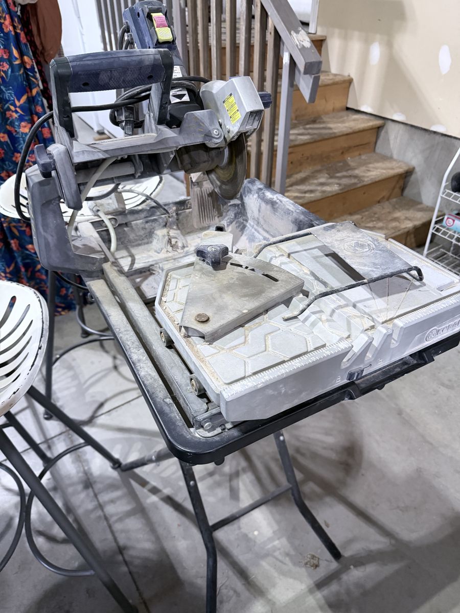 Main image 10