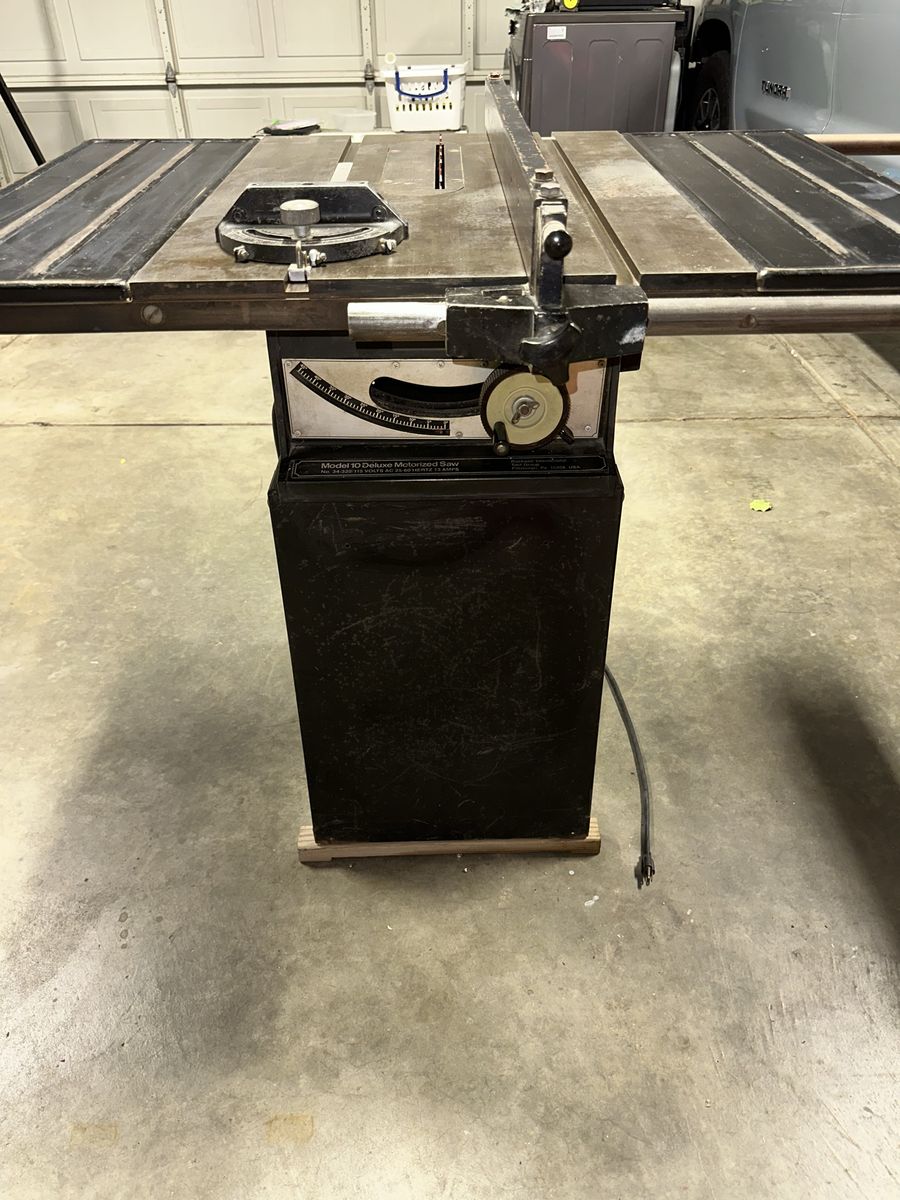 Rockwell Model 10 Table Saw